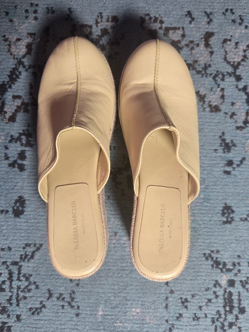 Paloma Barcelo Cream Leather Slip-On Mules